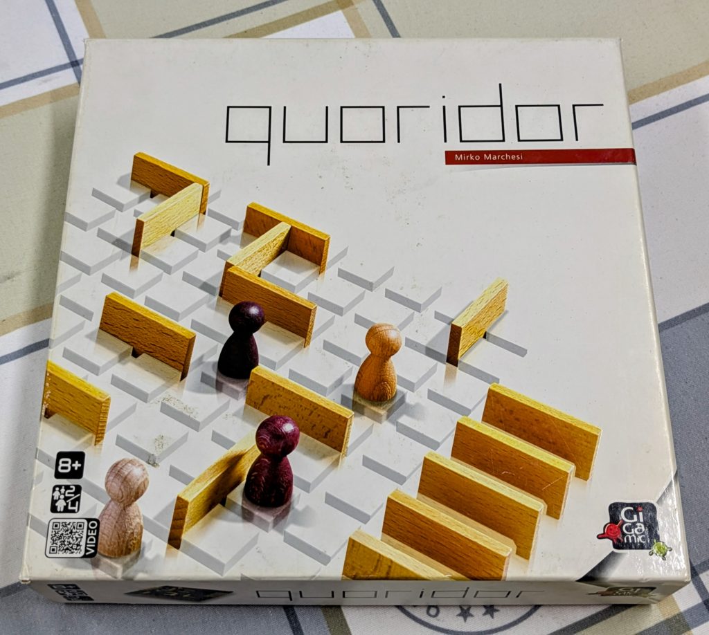 コリドール　ボードゲーム