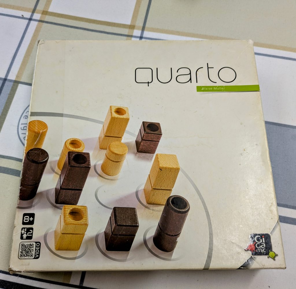 クワルト　ボードゲーム