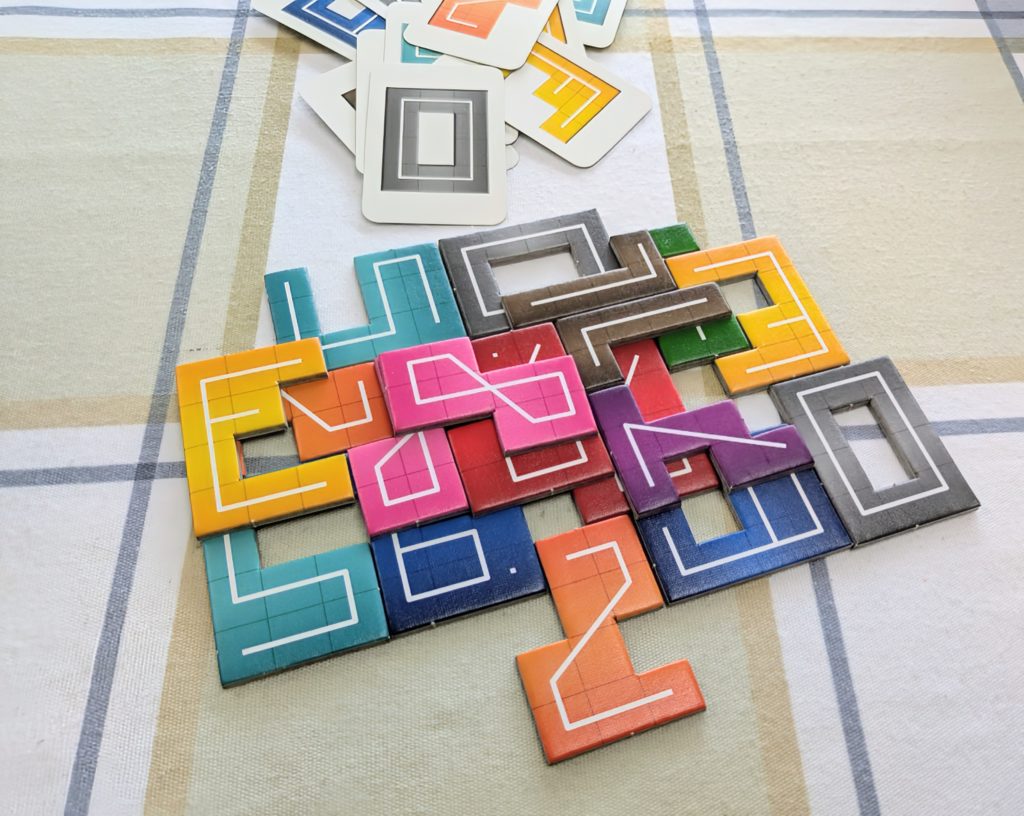 ナンバーナイン　ボードゲーム　パズル