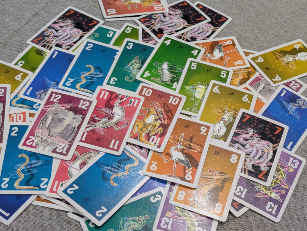 フラフー　ボードゲーム　カードゲーム　テーブルゲーム　大富豪　ゴーアウト